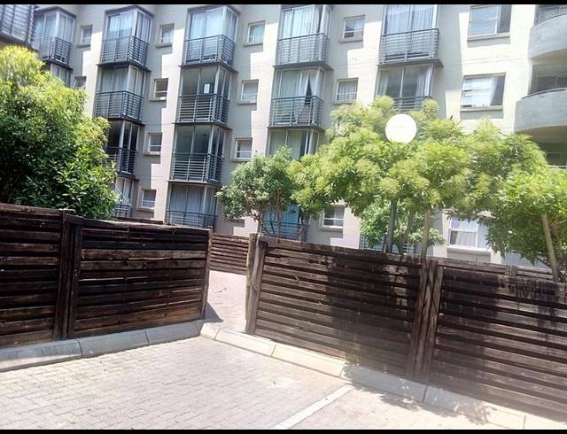 1 BEDROOM PROPERTY TO RENT IN BRAAMFONTEIN